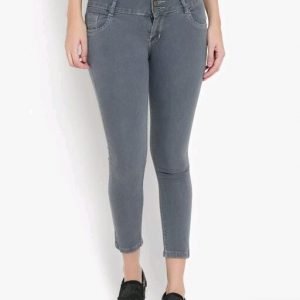 Fancy Latest Women Jeans Applique Surface Styling